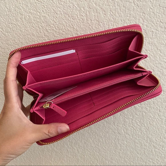 Coach Madison zip wallet NWT - Picture 3 of 3